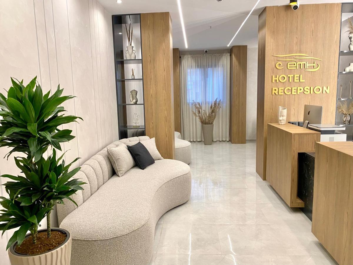 Elmar Hotel Vlorë Esterno foto