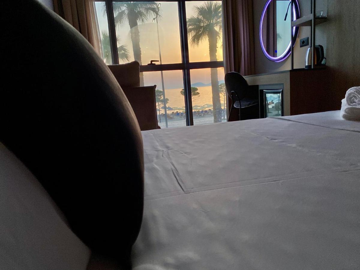 Elmar Hotel Vlorë Esterno foto