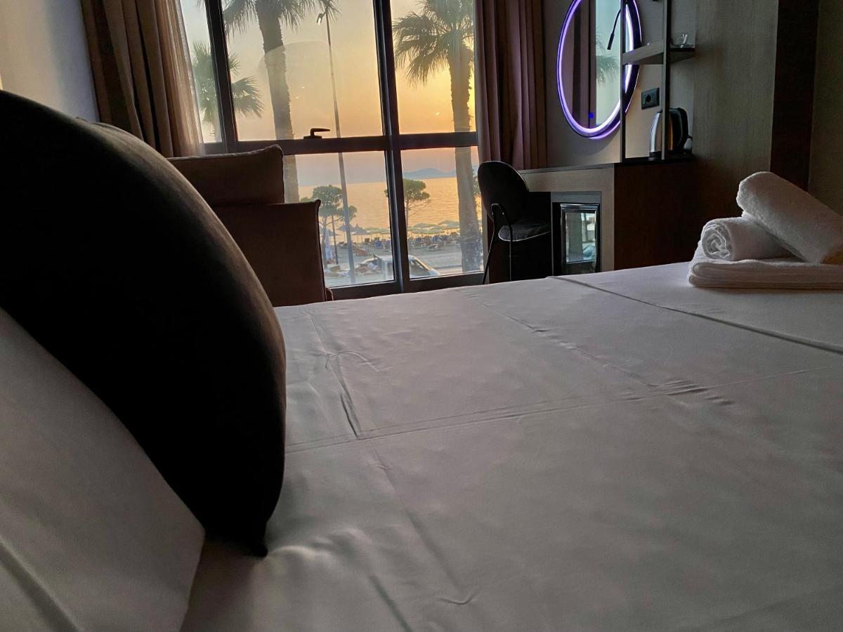 Elmar Hotel Vlorë Esterno foto
