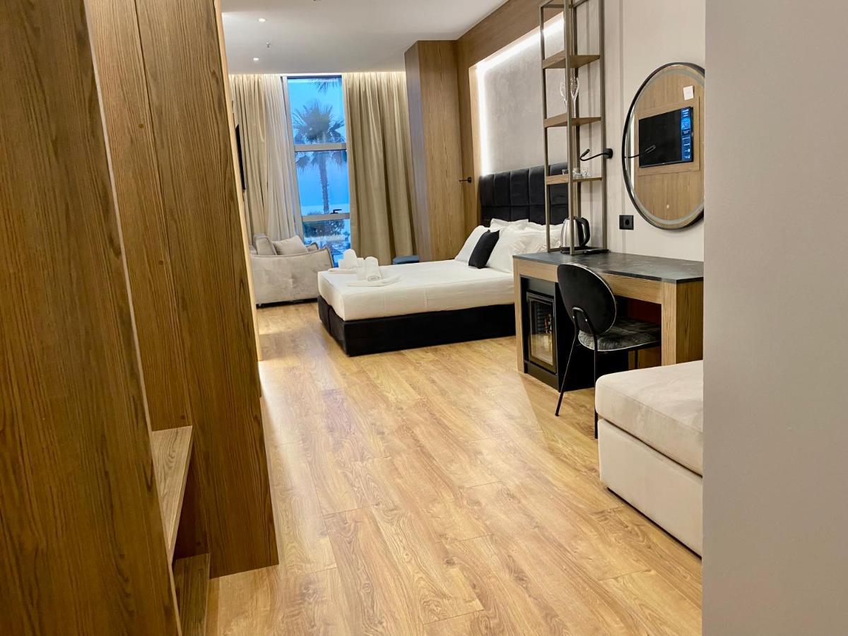 Elmar Hotel Vlorë Esterno foto