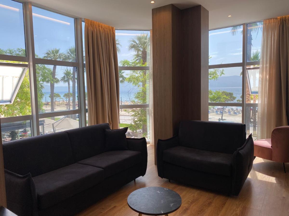 Elmar Hotel Vlorë Esterno foto